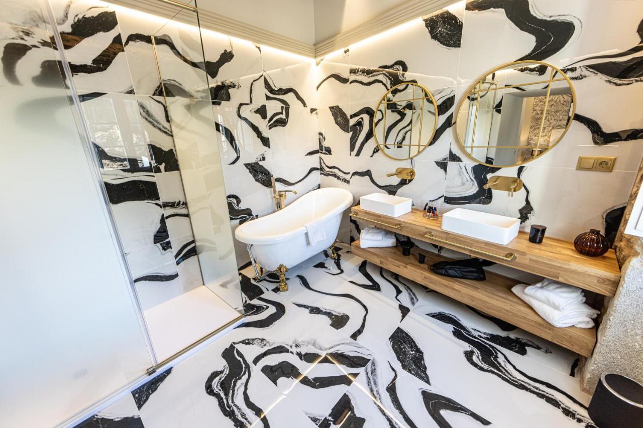 Hospedium Hotel Barometro De Camariñas Εξωτερικό φωτογραφία