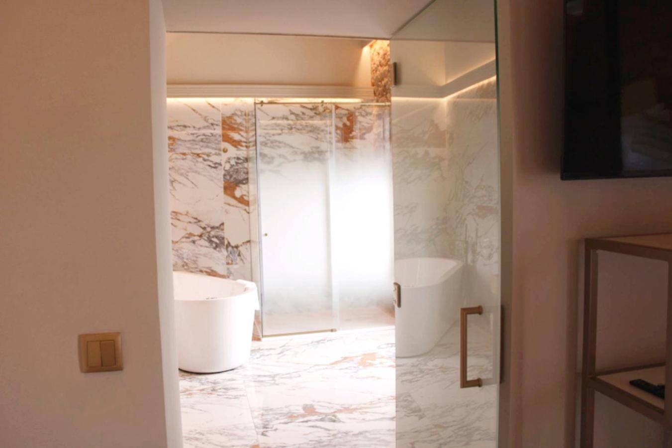 Hospedium Hotel Barometro De Camariñas Εξωτερικό φωτογραφία